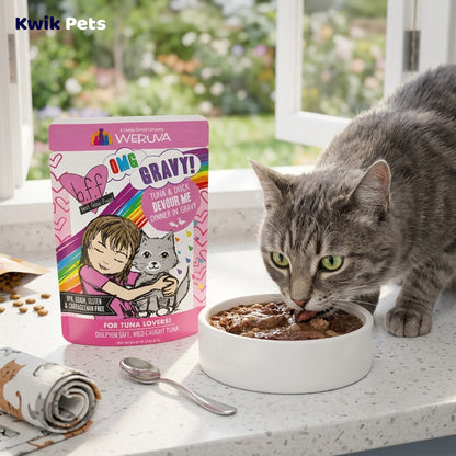 Lifestyle of Weruva B.F.F. OMG Tuna & Duck Devour Me Dinner in Gravy Wet Cat Food Pouches 3-oz